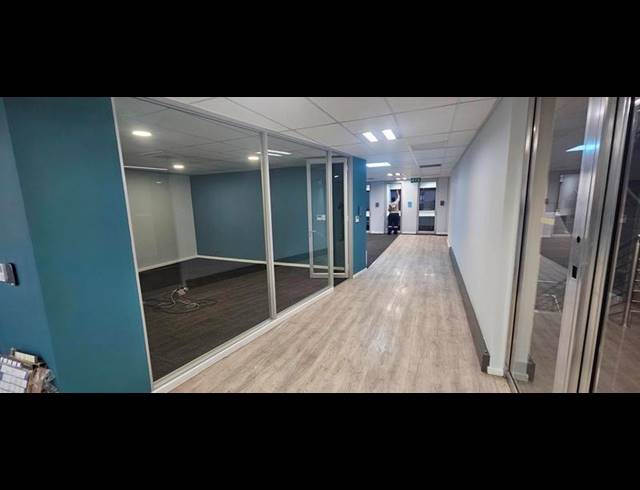 BUSINESS PROPERTY TO RENT IN VORNA VALLEY